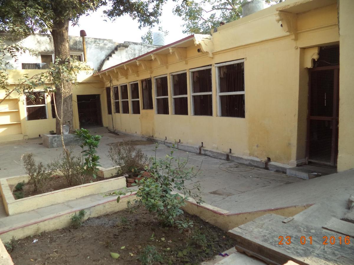 Shri Swami Sheetal Das Akhada B1-88 Assi , Near Pushkar Talab,Varanasi, Ashram Dharmshala Hotel ภายนอก รูปภาพ