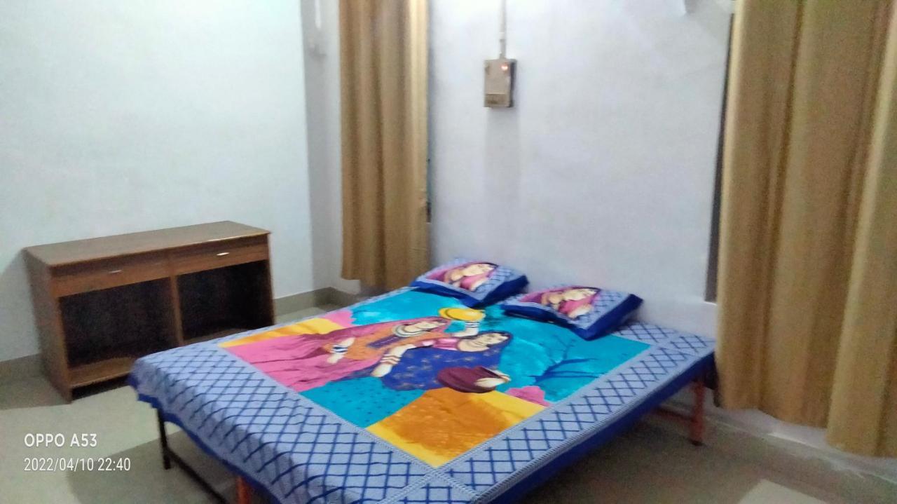 Shri Swami Sheetal Das Akhada B1-88 Assi , Near Pushkar Talab,Varanasi, Ashram Dharmshala Hotel ภายนอก รูปภาพ