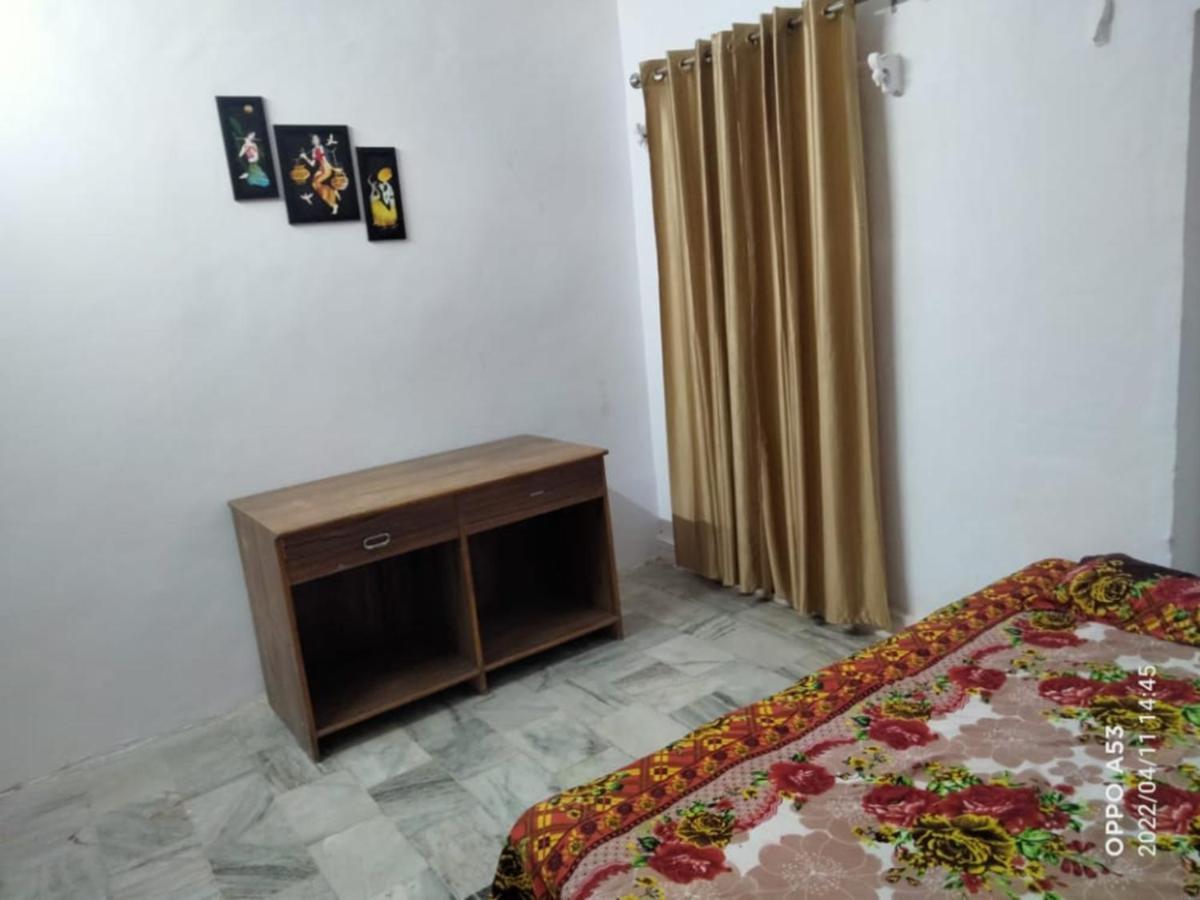 Shri Swami Sheetal Das Akhada B1-88 Assi , Near Pushkar Talab,Varanasi, Ashram Dharmshala Hotel ภายนอก รูปภาพ