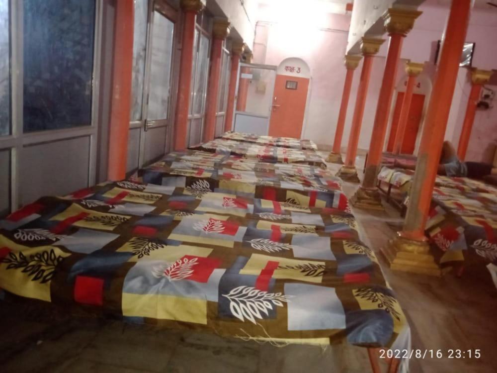 Shri Swami Sheetal Das Akhada B1-88 Assi , Near Pushkar Talab,Varanasi, Ashram Dharmshala Hotel ภายนอก รูปภาพ
