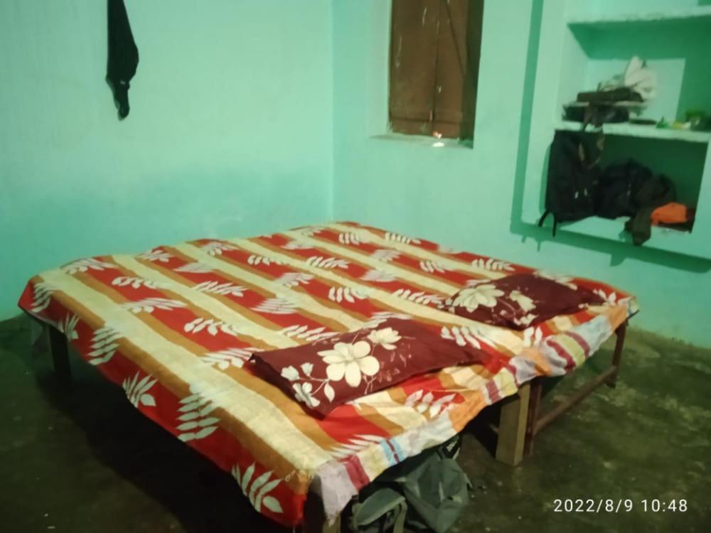 Shri Swami Sheetal Das Akhada B1-88 Assi , Near Pushkar Talab,Varanasi, Ashram Dharmshala Hotel ภายนอก รูปภาพ