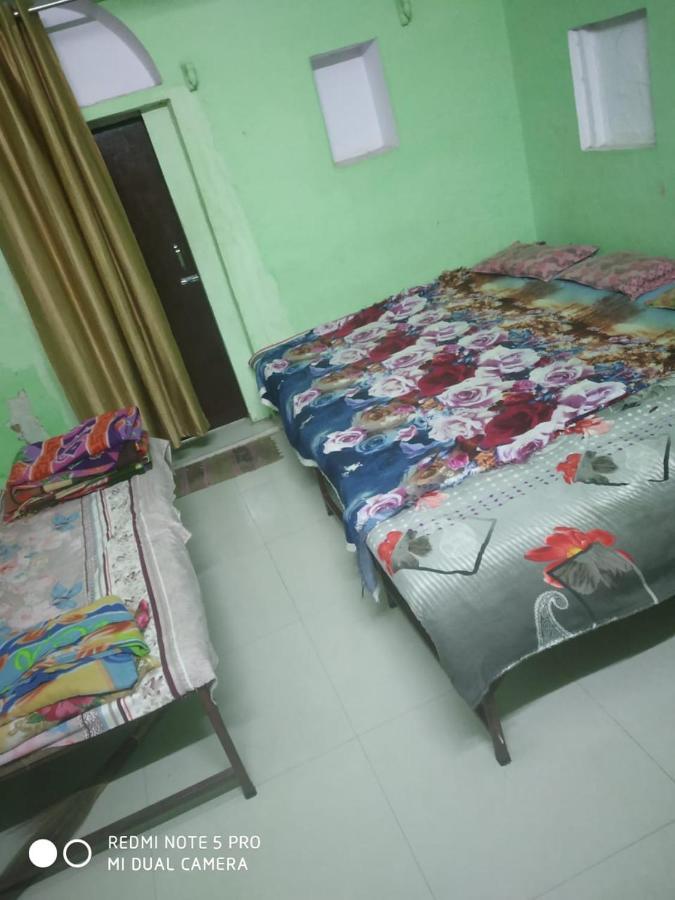 Shri Swami Sheetal Das Akhada B1-88 Assi , Near Pushkar Talab,Varanasi, Ashram Dharmshala Hotel ภายนอก รูปภาพ