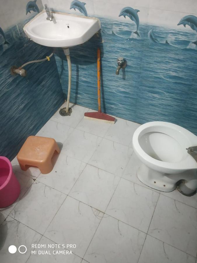 Shri Swami Sheetal Das Akhada B1-88 Assi , Near Pushkar Talab,Varanasi, Ashram Dharmshala Hotel ภายนอก รูปภาพ