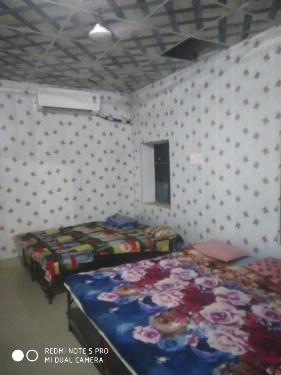 Shri Swami Sheetal Das Akhada B1-88 Assi , Near Pushkar Talab,Varanasi, Ashram Dharmshala Hotel ภายนอก รูปภาพ